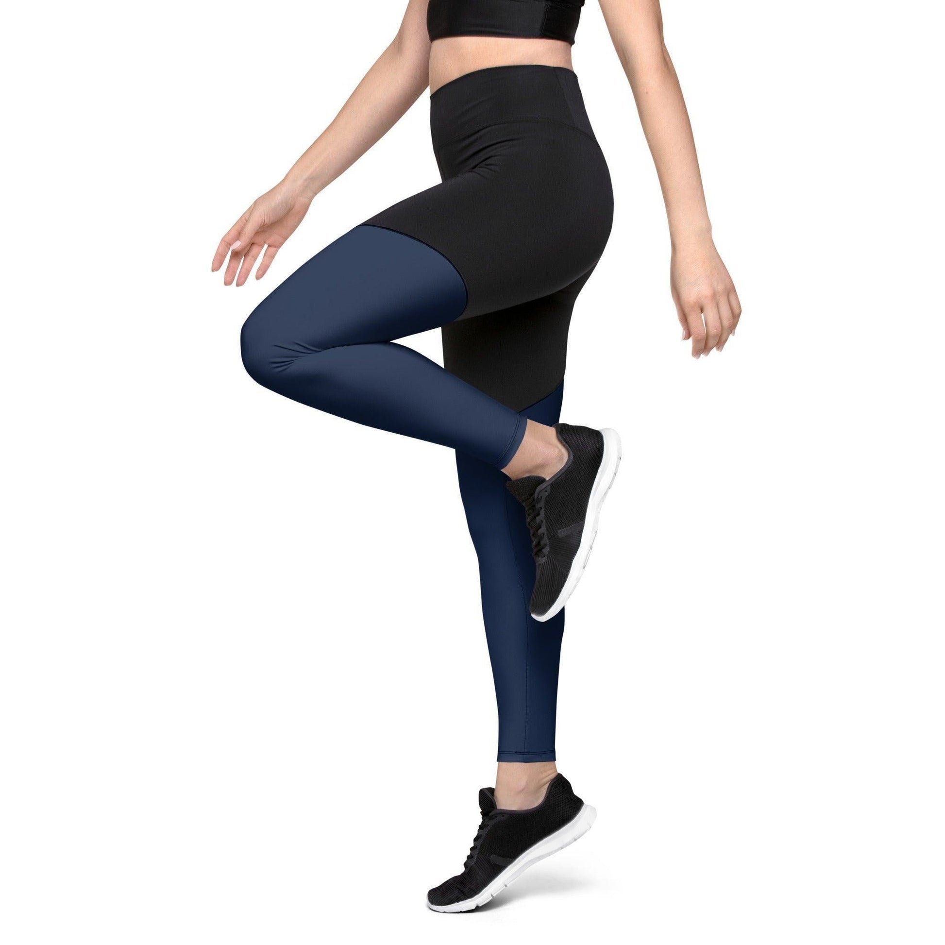 Navy Damen Sport Leggings Sport Leggings 57.99 Activewear, atmungsaktiv, auffällig, Bewegungsfreiheit, blau, blickdicht, blue, Damen, Design, Elastan, eng, Fashion, Feuchtigkeit, Figur, Fitnessstudio, funktional, Gym, Gürtel, Leggings, Mode, Natur, Navy, OEKOTEX100, Passform, Polyamid, Polyester, praktisch, Qualität, Schweiß, Sport, Stoff, Style, Taille, Tasche, UPF50, verdichteter, weibliche, Yoga JLR Design