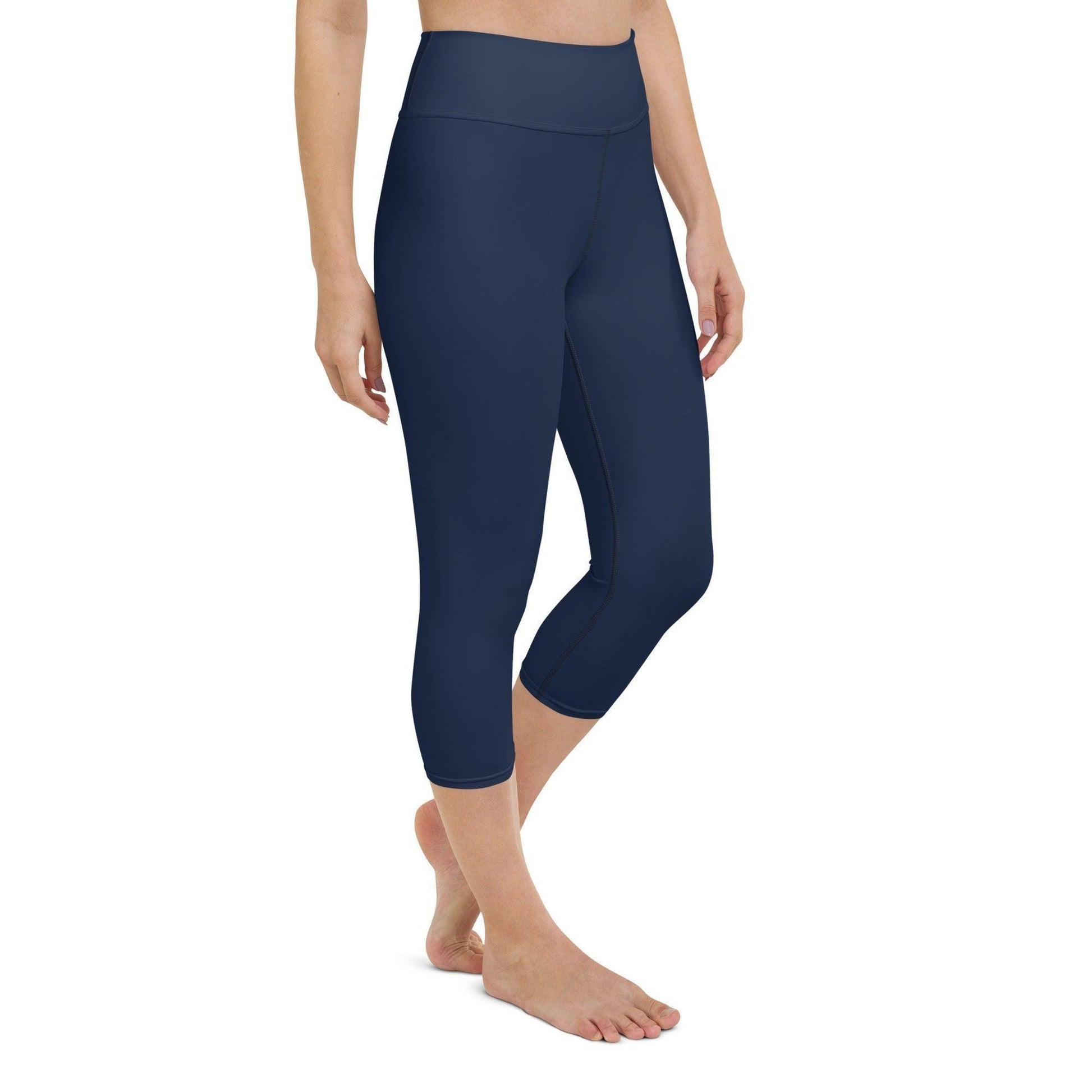 Navy Yoga Capri Leggings Yoga Capri Leggings 49.99 Bewebungsfreiheit, Bewegung, blau, blue, Bund, Capri, Damen, Design, einfarbig, Elastan, Fashion, Fitness, Fitnessstudio, Flacher, Gummizug, Gym, hochwertig, Körper, Leggings, Material, Mode, navy, Polyester, Saum, Session, Sport, Streetwear, Style, USF50, Vier-Wege-Stretch, Wadenlang, Yoga JLR Design