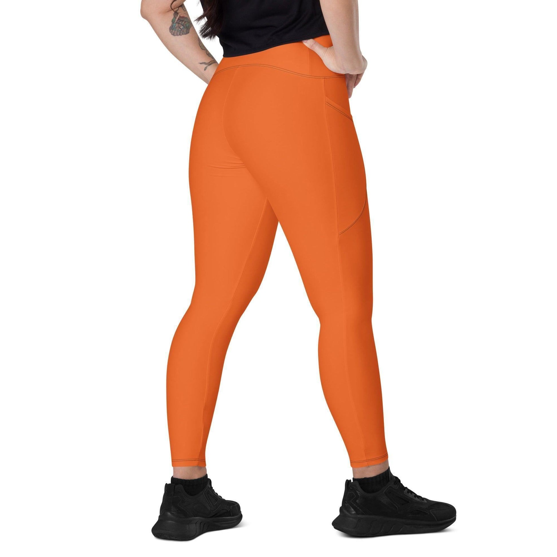 Orange Damen V-Bund Leggings mit Taschen V-Bund Leggings 59.99 1 Tasche auf jeder Seite, atmungsaktives Material, Damen, Design, einfarbig, Elastan, Fashion, Hoch tailliert, hoher Tragekomfort, Komfort, Mode, OEKOTEX100, orange, Outfit, Polyester, schmeichelhafter Schnitt, Style, UPF50, V-Bund Leggings JLR Design