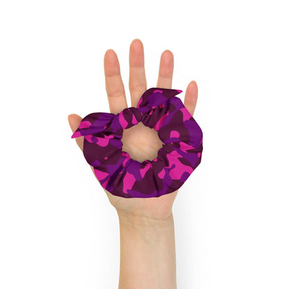 Pink Camouflage Scrunchie Scrunchie 26.99 Abnehmbares, Accessoire, Atmungsaktiv, Camo, Camouflage, cool, dehnbar, Design, Detail, Elastan, elastische, Farbpalette, Gebrauch, Haargummi, Haarschmuck, Innenseite, lockerer, Look, lässig, Mode, modisch, Outfit, Pattern, pink, Polyester, sanft, Schleifen, schnell, schont, Scrunchie, stilvoll, Stoff, Streetwear, Stretch, Styling, Tarnmusster, trocknend, täglicher, Vier, violett, Wege, weicher, Zopf JLR Design