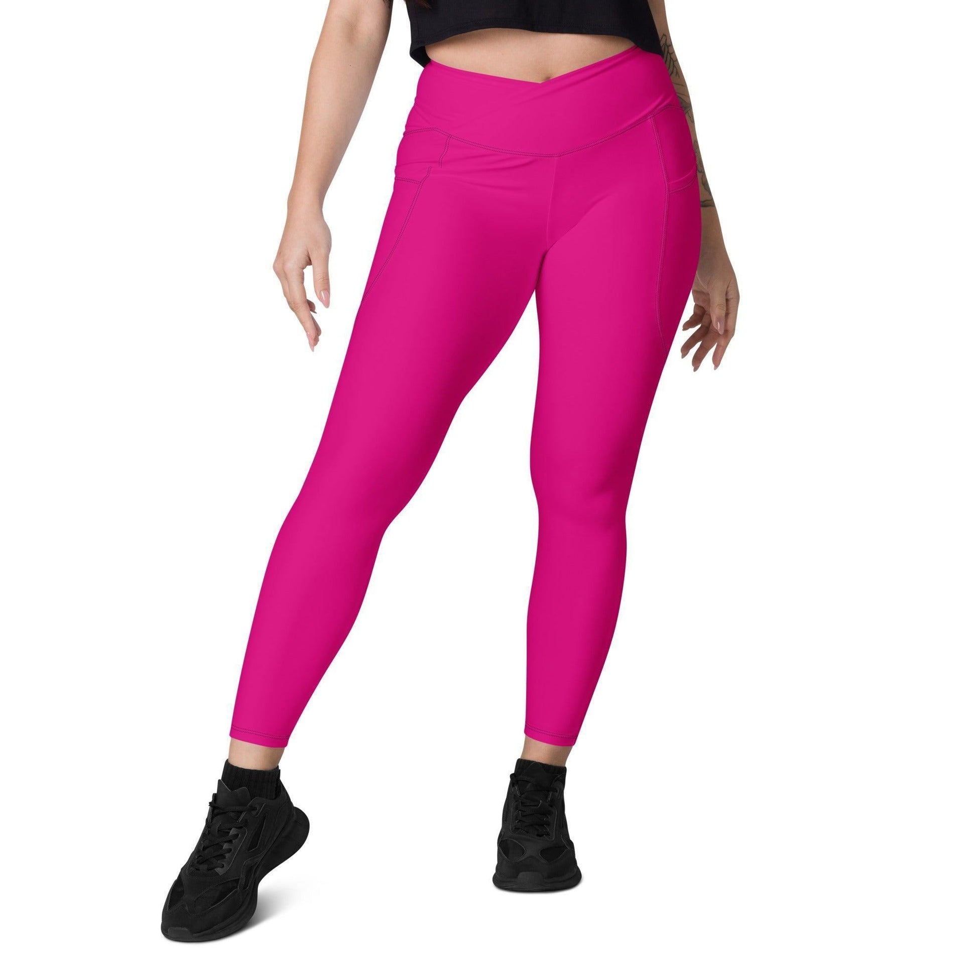 Pinke Damen V-Bund Leggings mit Taschen V-Bund Leggings 59.99 1 Tasche auf jeder Seite, atmungsaktives Material, Damen, Design, einfarbig, Elastan, Fashion, Hoch tailliert, hoher Tragekomfort, Komfort, Medium, Mode, OEKOTEX100, Outfit, pink, Polyester, Red, rot, schmeichelhafter Schnitt, Style, UPF50, V-Bund Leggings, Violet JLR Design