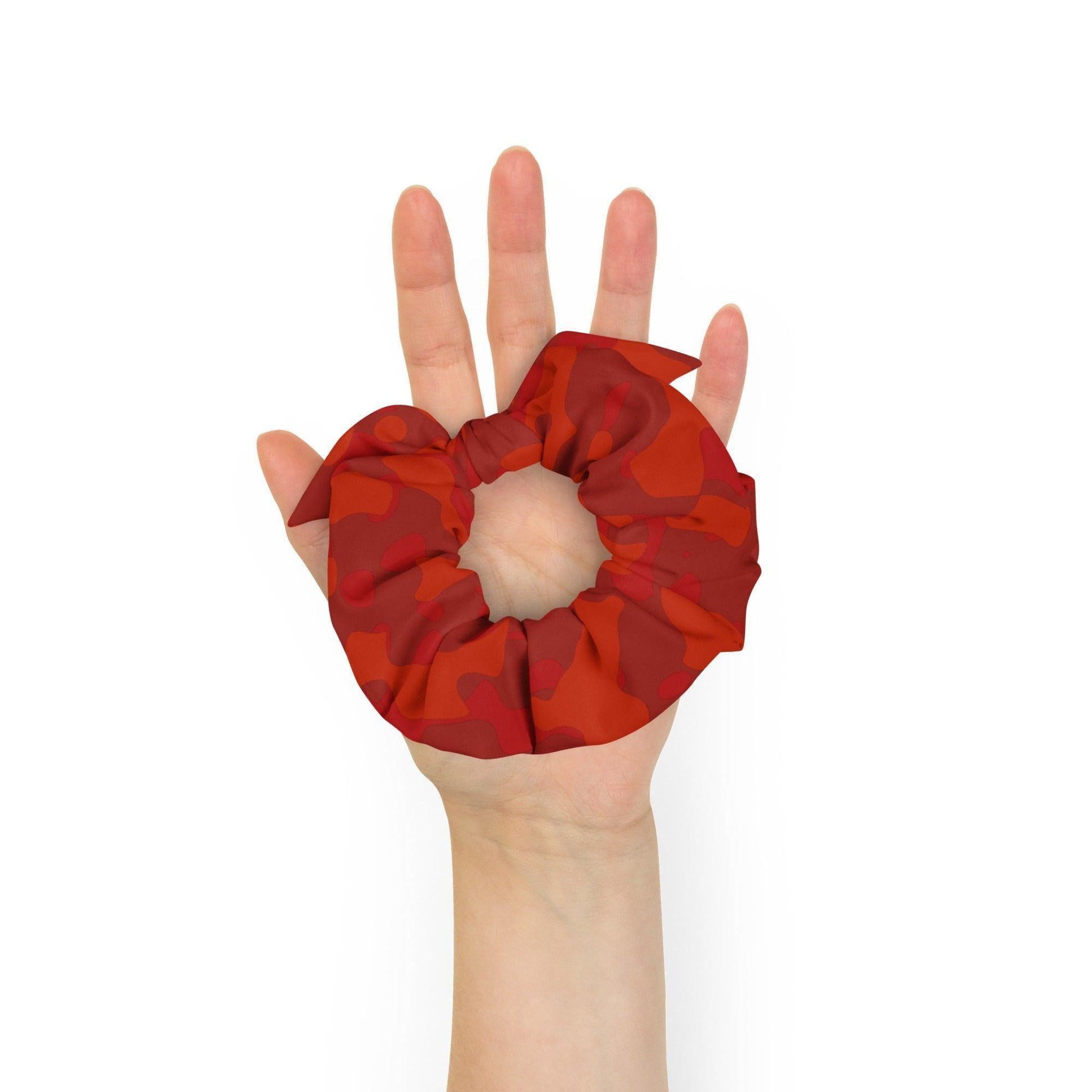 Red Camouflage Scrunchie Scrunchie 26.99 Abnehmbares, Accessoire, Atmungsaktiv, Camo, Camouflage, cool, dehnbar, Design, Detail, Elastan, elastische, Farbpalette, Gebrauch, Haargummi, Haarschmuck, Innenseite, lockerer, Look, lässig, Mode, modisch, Orange, Outfit, Pattern, Polyester, Red, sanft, Schleifen, schnell, schont, Scrunchie, stilvoll, Stoff, Streetwear, Stretch, Styling, Tarnmusster, trocknend, täglicher, Vier, Wege, weicher, Zopf JLR Design