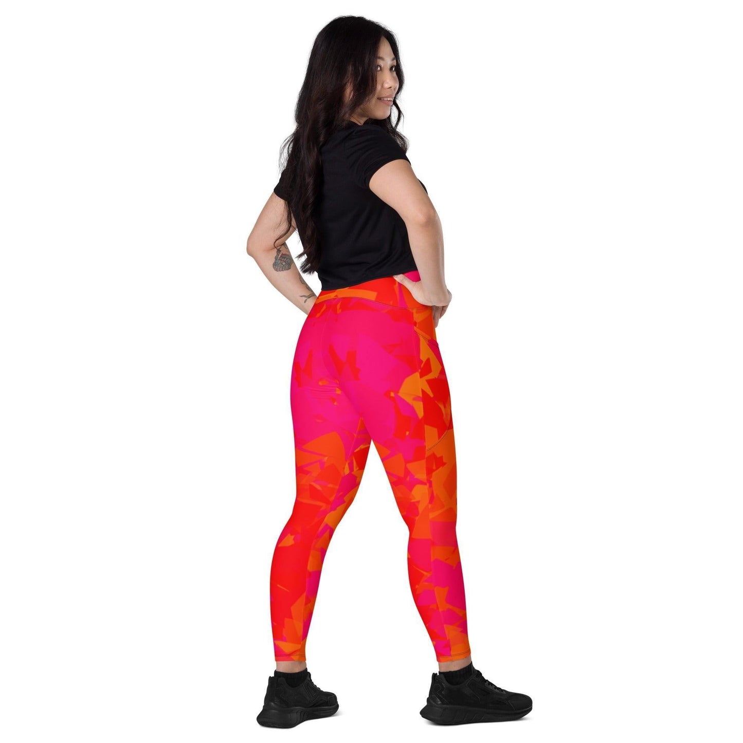 Red Crystal Damen V-Bund Leggings mit Taschen V-Bund Leggings 64.99 1 Tasche auf jeder Seite, atmungsaktives Material, Crystal, Damen, Design, einfarbig, Elastan, Fashion, Hoch tailliert, hoher Tragekomfort, Komfort, Kristall, Mode, OEKOTEX100, Outfit, Polyester, Red, rot, schmeichelhafter Schnitt, Style, UPF50, V-Bund Leggings JLR Design