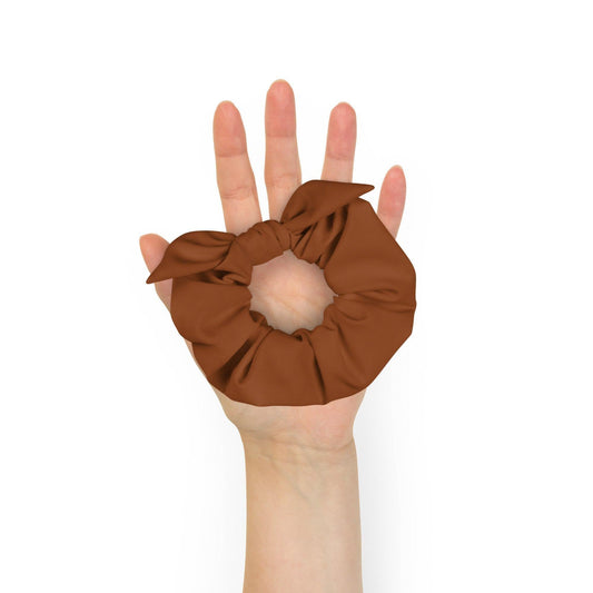 Saddle Brown Scrunchie Scrunchie 21.99 Abnehmbares, Accessoire, Atmungsaktiv, Braun, Brown, cool, dehnbar, Design, Detail, einfarbig, Elastan, elastische, Farbpalette, Gebrauch, Haargummi, Haarschmuck, Innenseite, lockerer, Look, lässig, Mode, modisch, Outfit, Polyester, Saddle, sanft, Schleifen, schnell, schont, Scrunchie, stilvoll, Stoff, Streetwear, Stretch, Styling, trocknend, täglicher, Vier, Wege, weicher, Zopf JLR Design