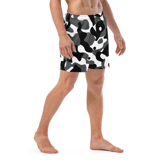 Schwarz Grau Camouflage Herren Badehosen Badehose 64.99 Badehose, Badevergnügen, black, Camo, Camouflage, Elastan, Grau, grey, Herren, Hüftband, Innenfutter, Komfort, Kordelzug, Mann, Muster, Männer, Passform, Pattern, Polyester, Pool, recycelt, Scheuerschutz, Schwarz, See, Tarnmuster, trocknend, Weiß, white JLR Design