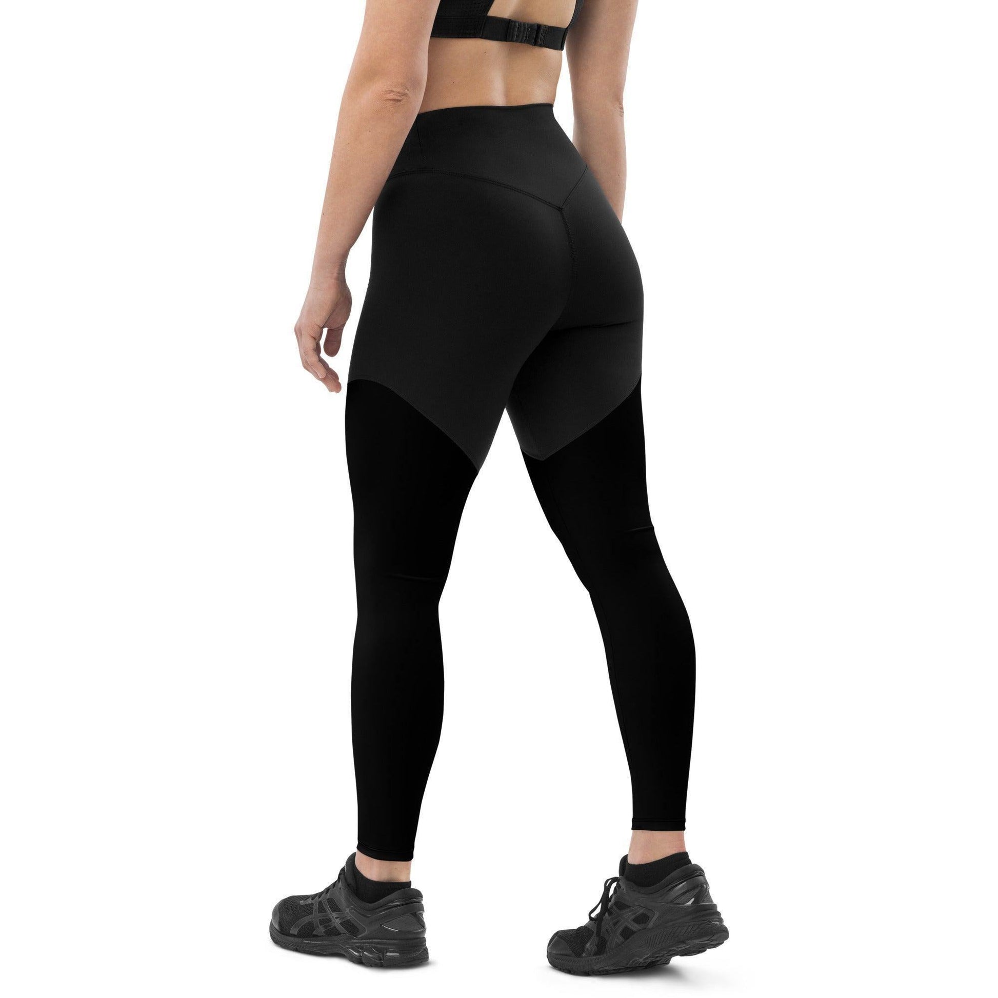 Schwarze Damen Sport Leggings Sport Leggings 57.99 Activewear, atmungsaktiv, auffällig, Bewegungsfreiheit, black, blickdicht, Damen, Design, Elastan, eng, Fashion, Feuchtigkeit, Figur, Fitnessstudio, funktional, Gym, Gürtel, Leggings, Mode, Natur, OEKOTEX100, Passform, Polyamid, Polyester, praktisch, Qualität, schwarz, Schweiß, Sport, Stoff, Style, Taille, Tasche, UPF50, verdichteter, weibliche, Yoga JLR Design