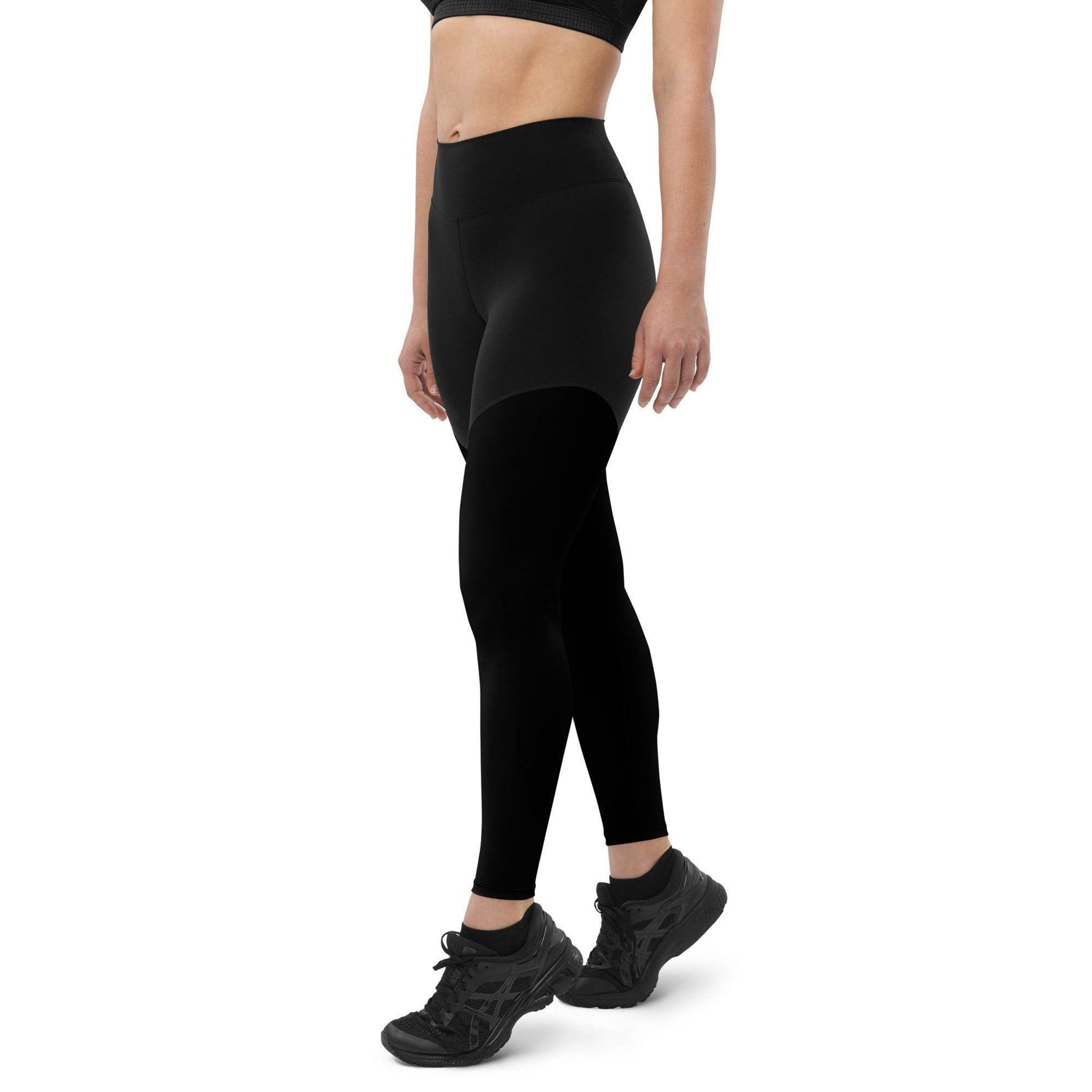 Schwarze Damen Sport Leggings Sport Leggings 57.99 Activewear, atmungsaktiv, auffällig, Bewegungsfreiheit, black, blickdicht, Damen, Design, Elastan, eng, Fashion, Feuchtigkeit, Figur, Fitnessstudio, funktional, Gym, Gürtel, Leggings, Mode, Natur, OEKOTEX100, Passform, Polyamid, Polyester, praktisch, Qualität, schwarz, Schweiß, Sport, Stoff, Style, Taille, Tasche, UPF50, verdichteter, weibliche, Yoga JLR Design