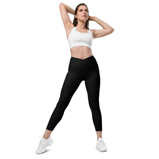 Schwarze Damen V-Bund-Leggings mit Taschen V-Bund Leggings 59.99 1 Tasche auf jeder Seite, atmungsaktives Material, Damen, Design, einfarbig, Elastan, Fashion, Hoch tailliert, hoher Tragekomfort, Komfort, Mode, OEKOTEX100, Outfit, Polyester, schmeichelhafter Schnitt, Style, UPF50, V Bund Leggings JLR Design