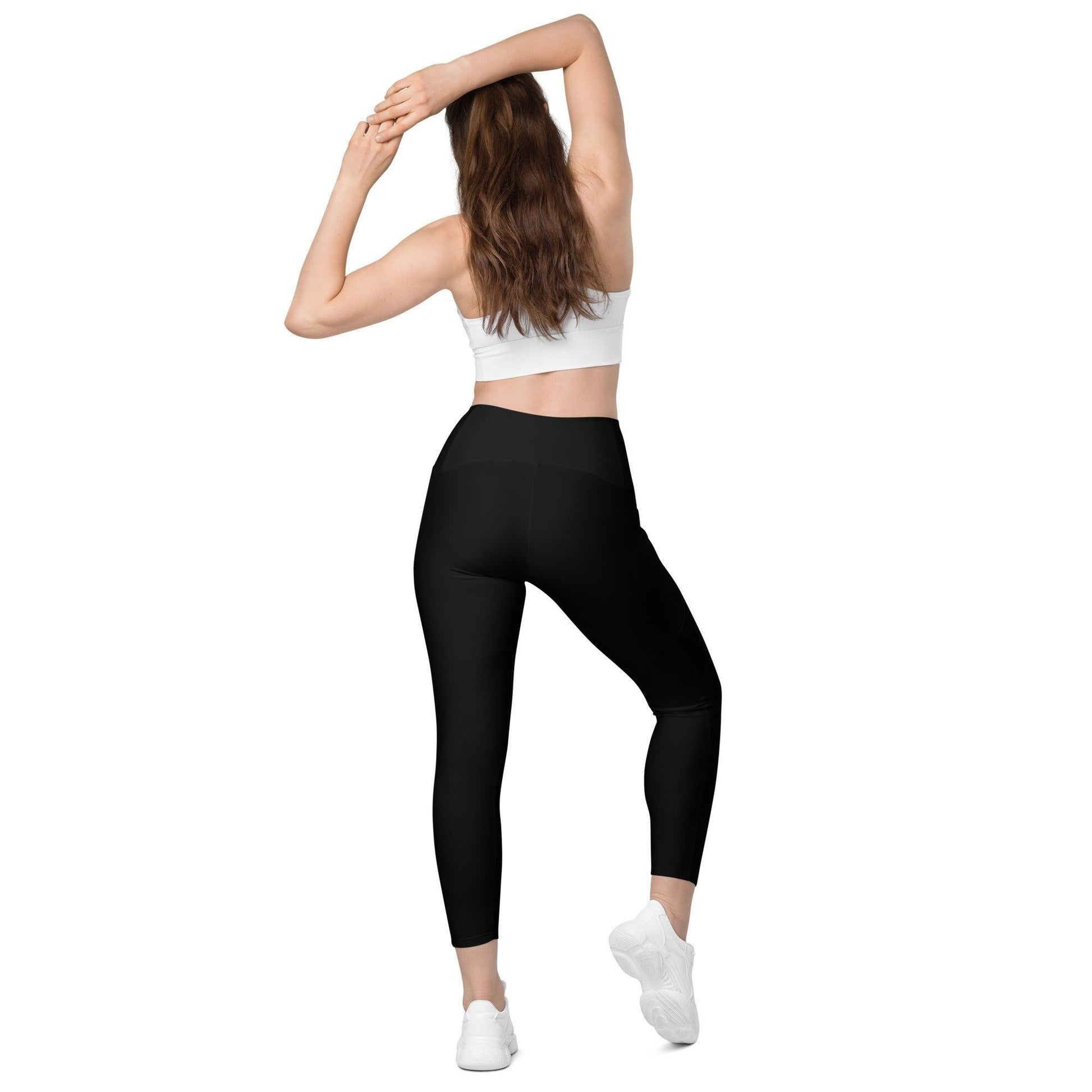 Schwarze Damen V-Bund-Leggings mit Taschen V-Bund Leggings 59.99 1 Tasche auf jeder Seite, atmungsaktives Material, Damen, Design, einfarbig, Elastan, Fashion, Hoch tailliert, hoher Tragekomfort, Komfort, Mode, OEKOTEX100, Outfit, Polyester, schmeichelhafter Schnitt, Style, UPF50, V Bund Leggings JLR Design