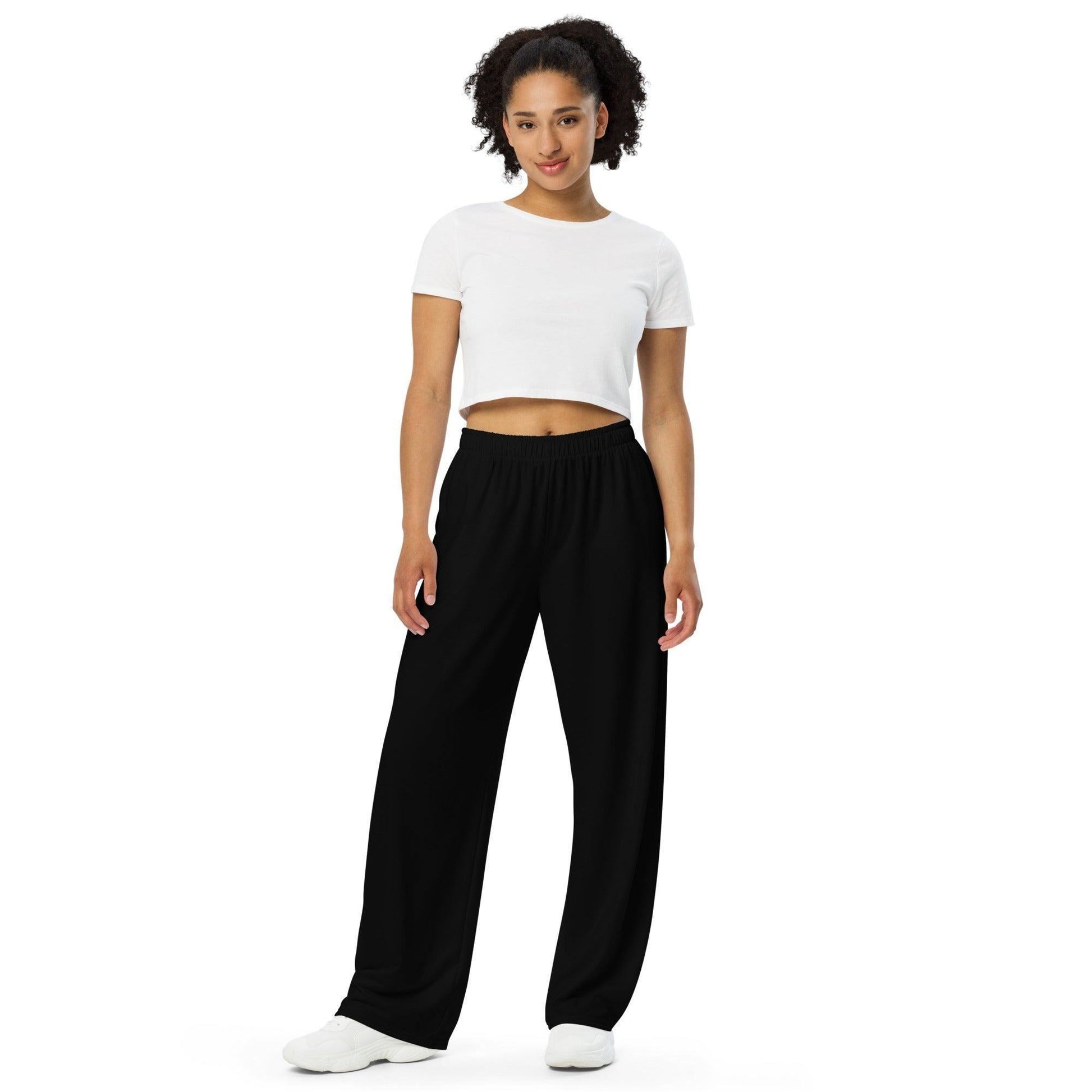 Schwarze Hose mit weitem Bein Hose mit weitem Bein 53.99 atmungsaktiv, Bein, beont, Bewegungsfreiheit, black, einfarbig, Elastan, Figur, Hose, Komfort, Kordelzug, leicht, Look, Loungewear, luftige, lässig, OEKOTEX100, optisch, Passform, Polyester, Pyjama, schwarz, Seitentaschen, Sommer, Stoff, stretch, Taille, weitem JLR Design