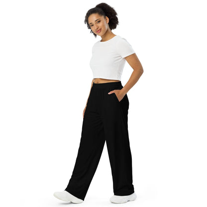 Schwarze Hose mit weitem Bein Hose mit weitem Bein 53.99 atmungsaktiv, Bein, beont, Bewegungsfreiheit, black, einfarbig, Elastan, Figur, Hose, Komfort, Kordelzug, leicht, Look, Loungewear, luftige, lässig, OEKOTEX100, optisch, Passform, Polyester, Pyjama, schwarz, Seitentaschen, Sommer, Stoff, stretch, Taille, weitem JLR Design