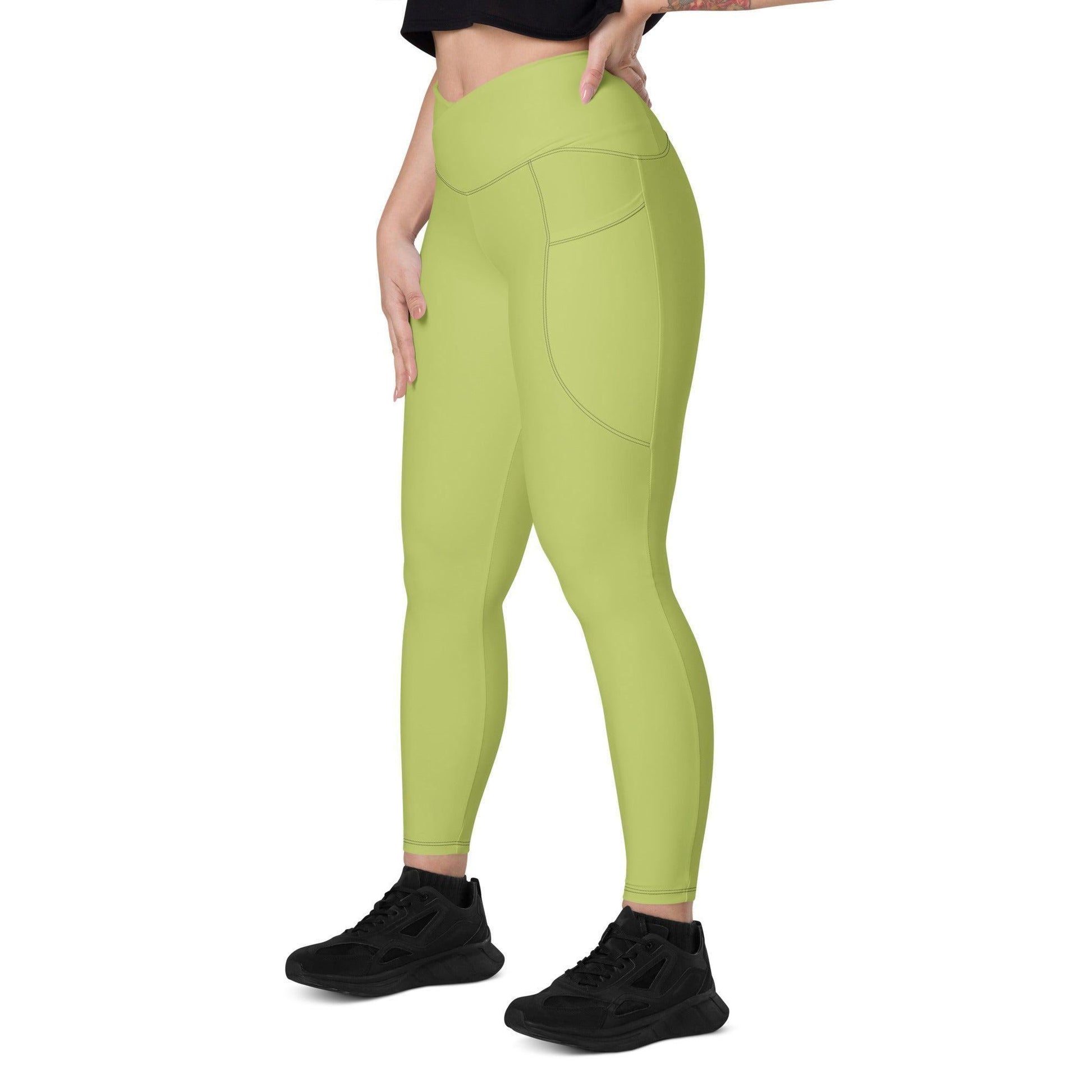 Wild Willow Damen V-Bund Leggings mit Taschen V-Bund Leggings 59.99 1 Tasche auf jeder Seite, atmungsaktives Material, Damen, Design, einfarbig, Elastan, Fashion, green, grün, Hoch tailliert, hoher Tragekomfort, Komfort, Mode, OEKOTEX100, Outfit, Polyester, schmeichelhafter Schnitt, Style, UPF50, V-Bund Leggings, Wild, Willow JLR Design